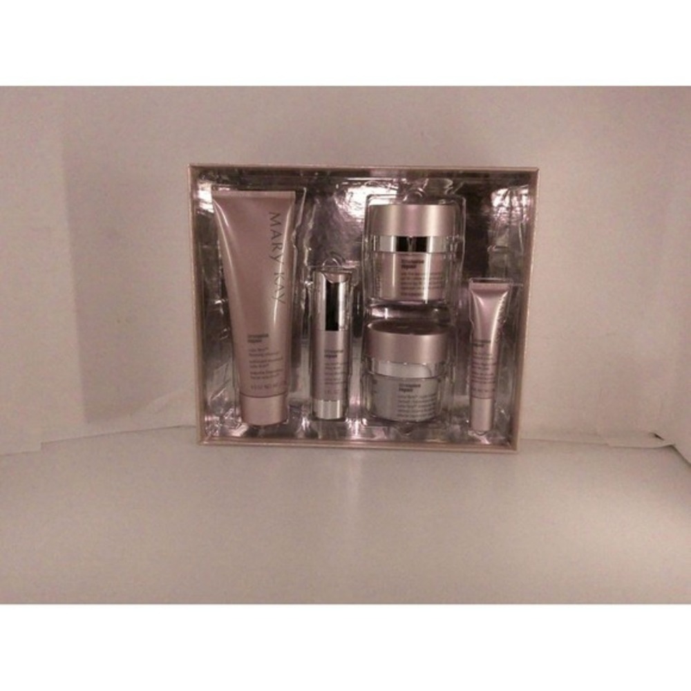 MARY KAY TimeWise Repair Volu-Firm Skincare 5 Piece Set Anti Aging SPF 30 NEW - Picture 2 of 10